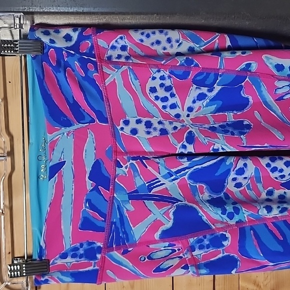 Lilly Pulitzer leggings Size Extra Small NWOT - Picture 3 of 9